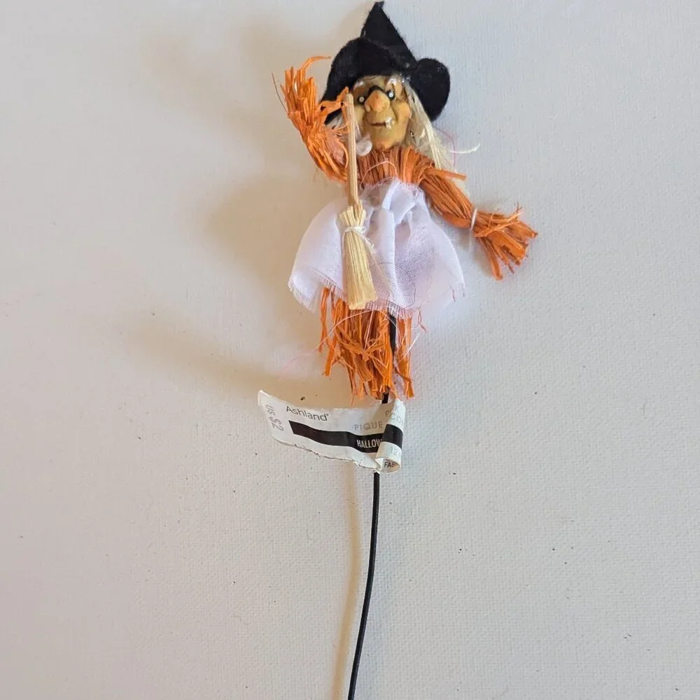 NWT Spooky Witch Orange Straw Halloween Floral Pick Hat Broom Ashland Decoration